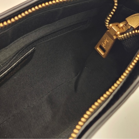 Yves Saint Laurent Elegant Black Shoulder Bag with Gold Logo - Picture 12 of 13